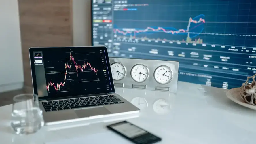 Navigating DORA Country-Specific Requirements for Financial Services